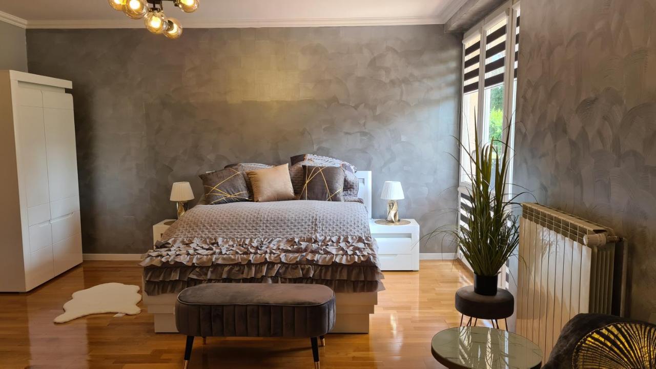 Apartment Deluxe 2 *